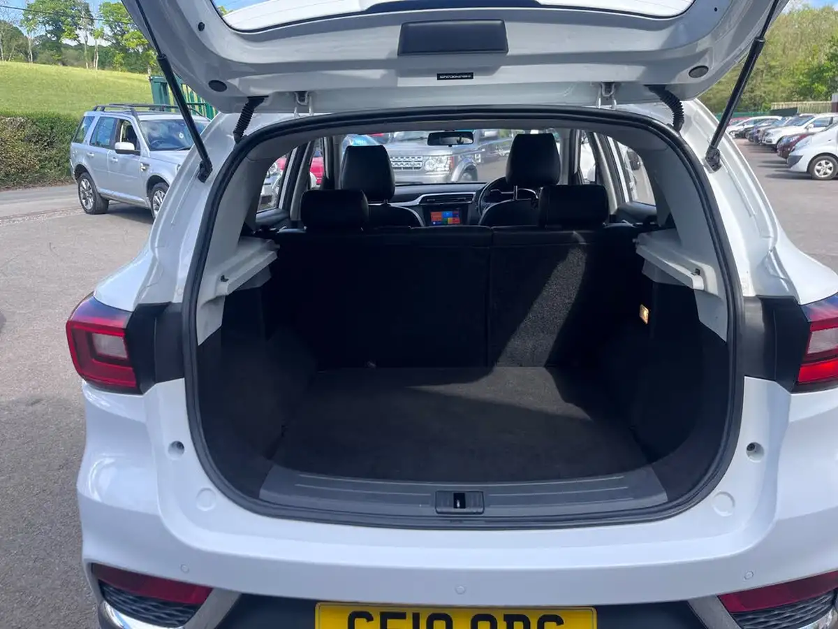 2019-mg-zs-suv-15-vti-tech-exclusive-105bhp-big-11
