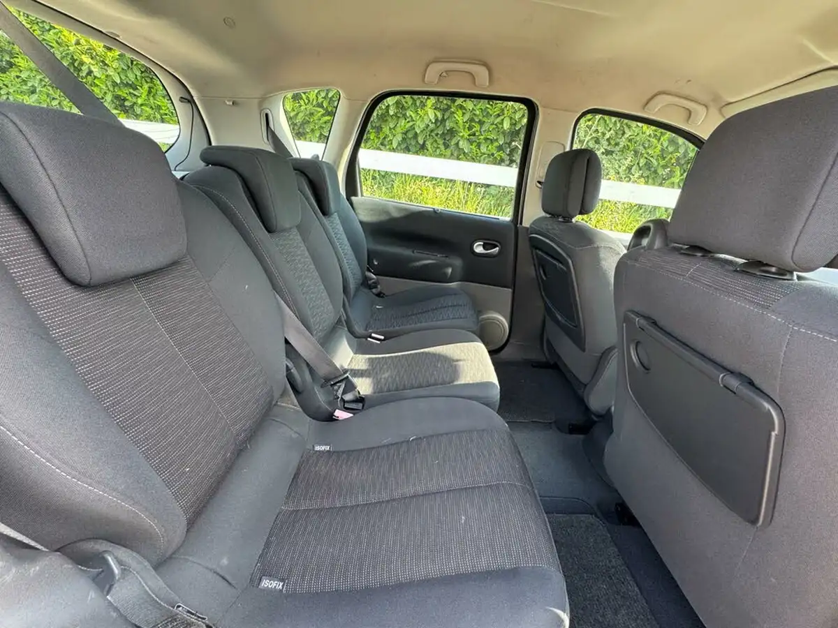 2008-renault-scenic-16-dynamique-big-7