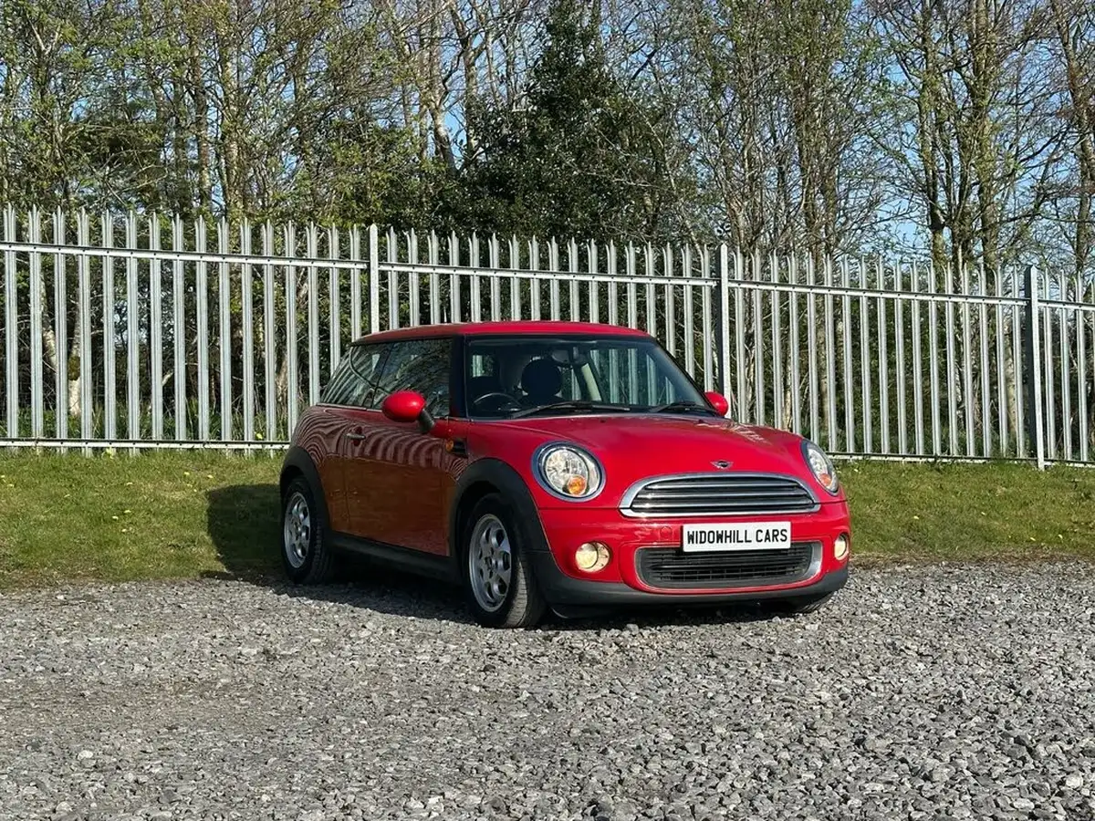 2012-mini-cooper-16-one-98bhp-hatchback-3d-big-4