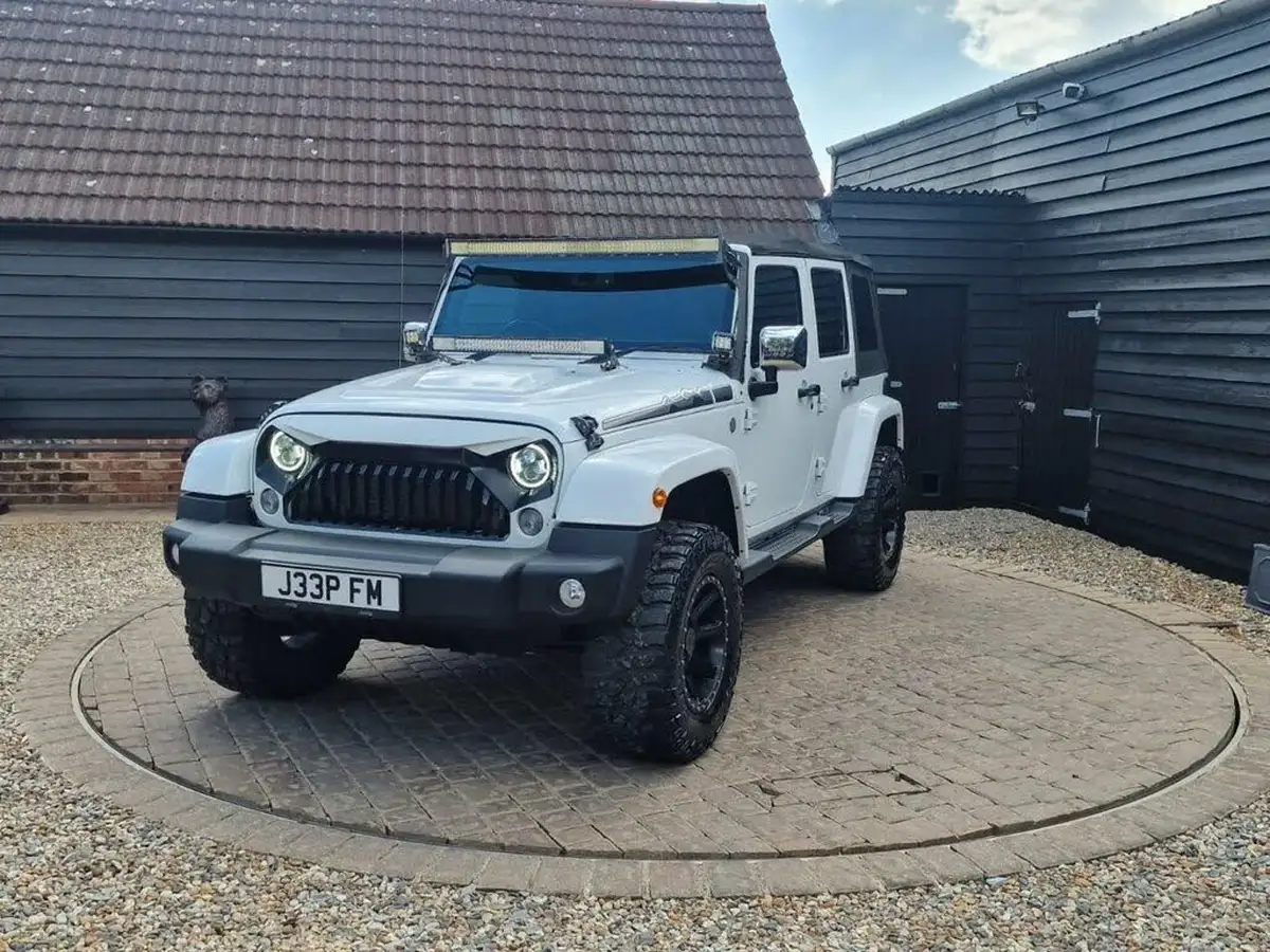 2014-jeep-wrangler-28crd-overland-unlimited-5d-big-21