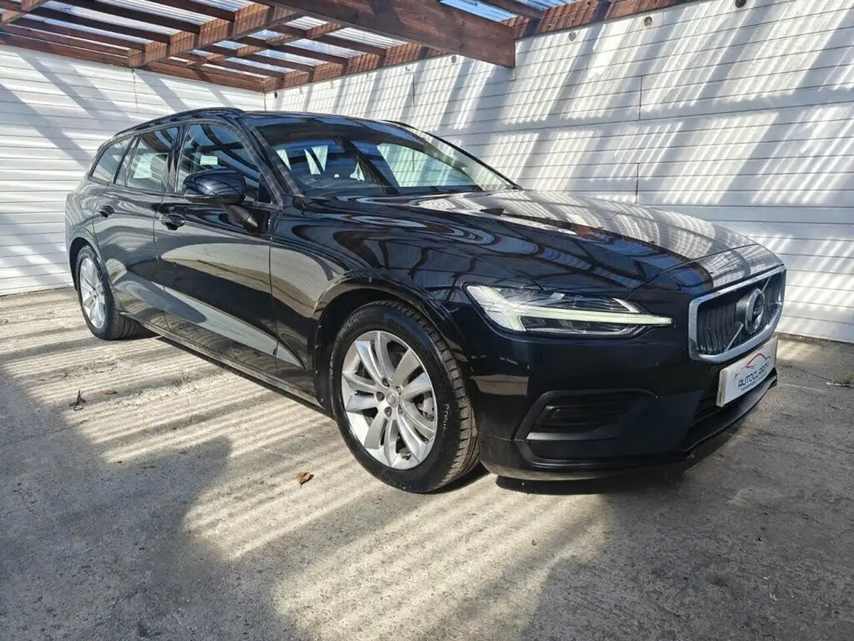 2018-volvo-v60-20td-d4-momentum-geartronic-big-6