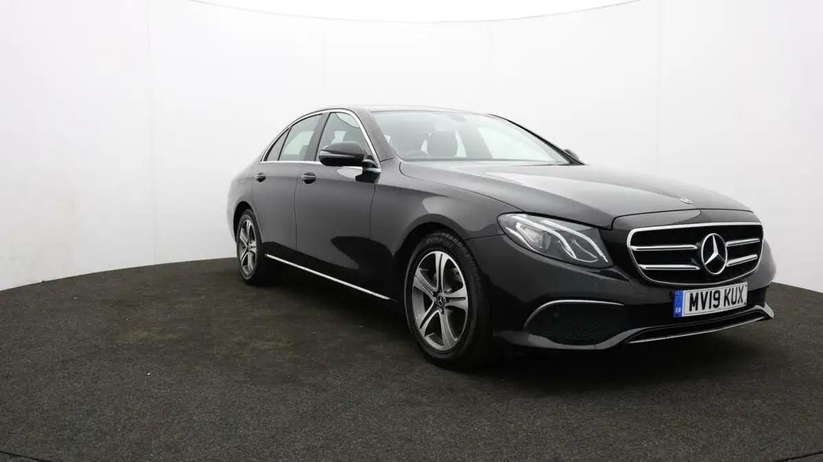 2019-mercedes-benz-e-class-20d-e220d-se-ss-saloon-4d-big-49