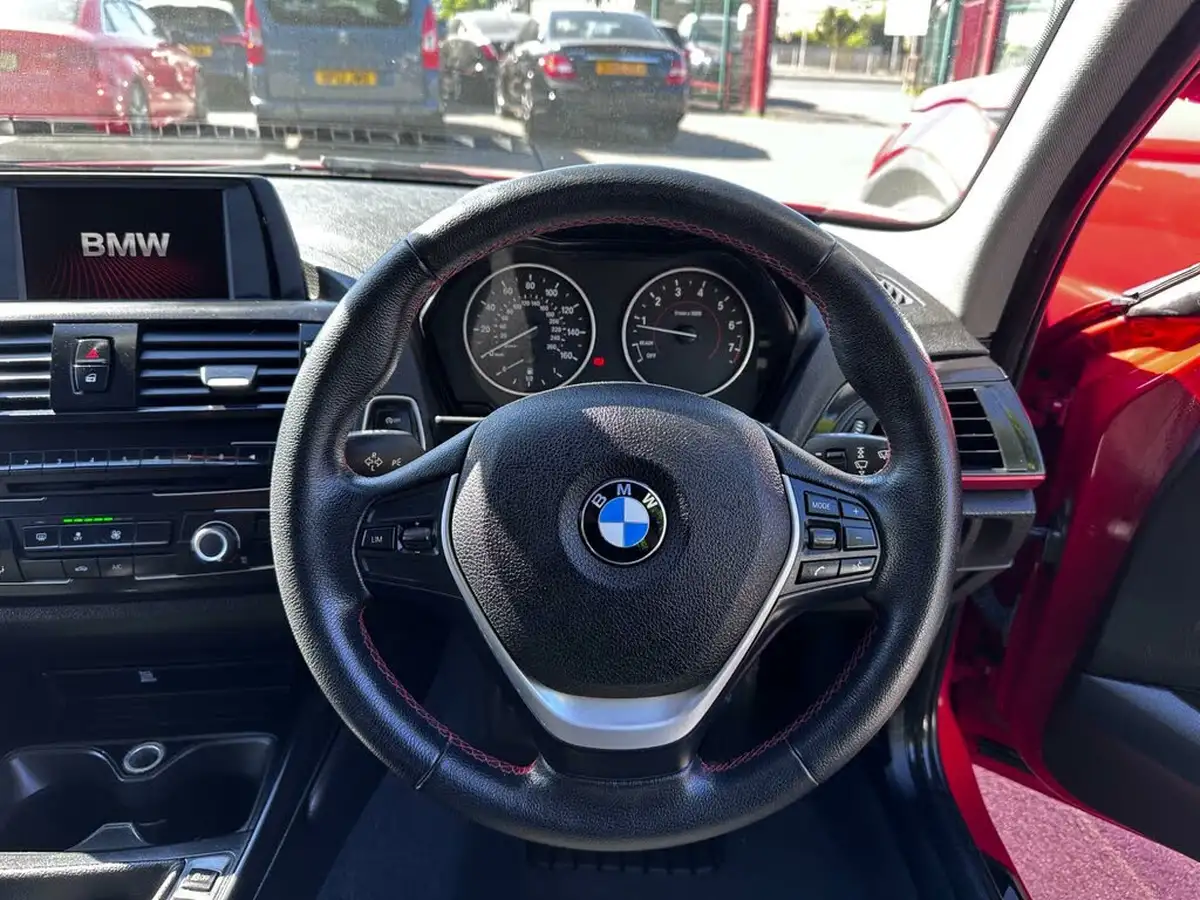 2014-bmw-1-series-16-114i-sport-ss-5d-big-19