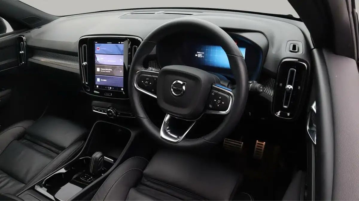 2021-volvo-xc40-e-twin-recharge-big-9