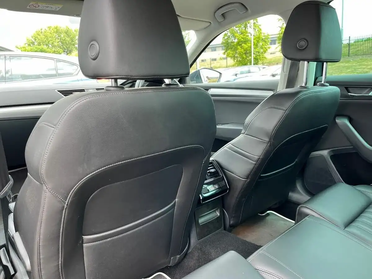 2018-skoda-superb-20tdi-scr-se-l-executive-150ps-hatchback-dsg-big-29