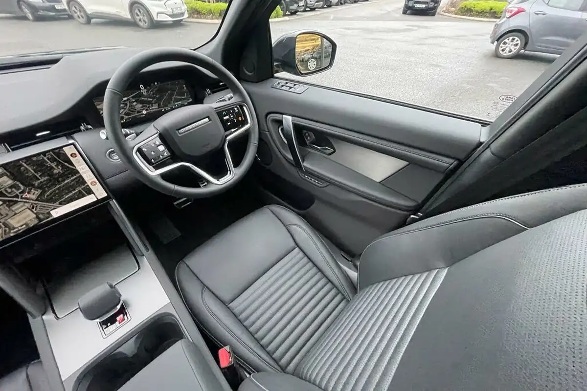2024-land-rover-discovery-sport-20-d200-dynamic-se-big-13