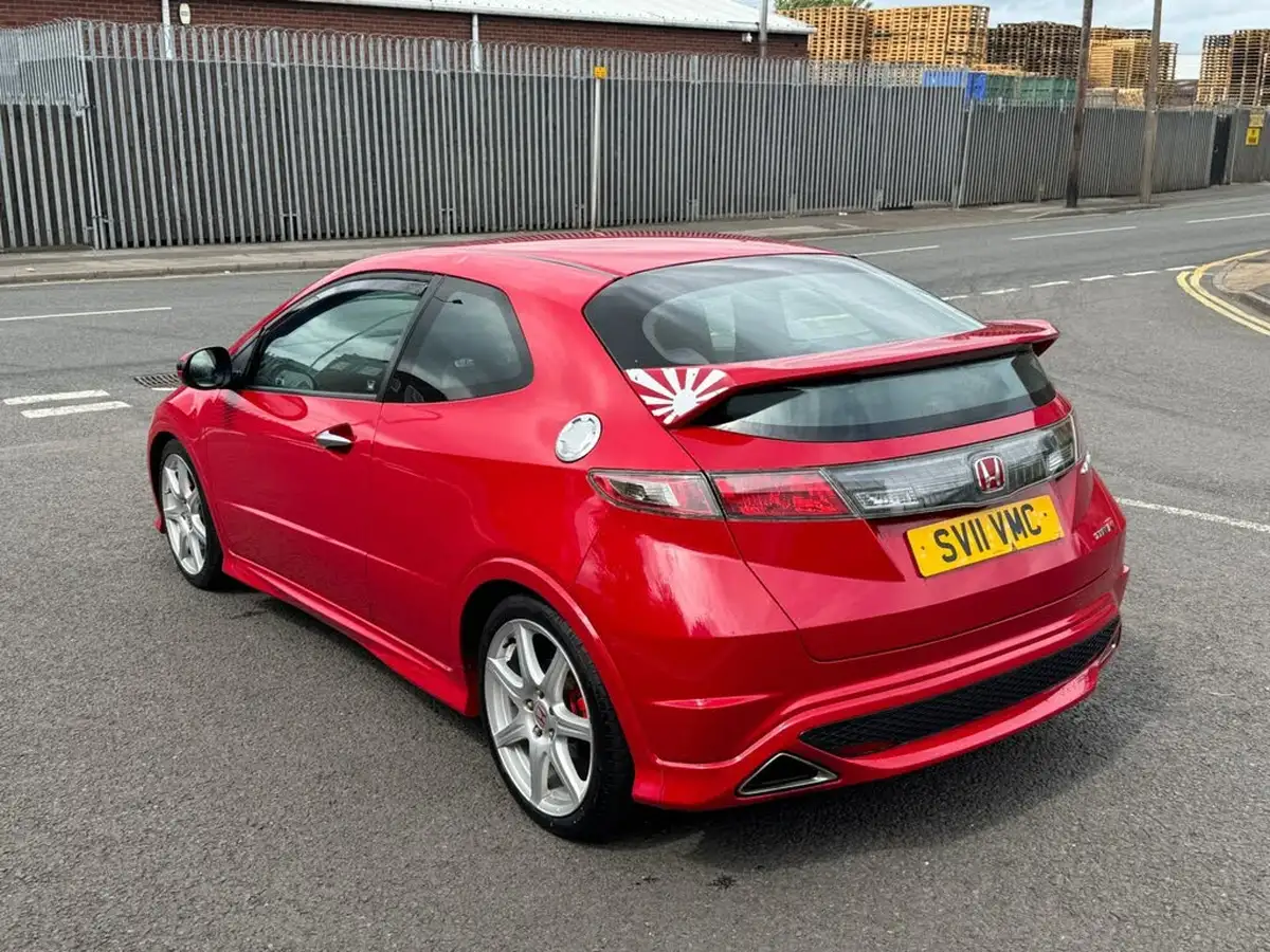 2011-honda-civic-20-type-r-gt-i-vtec-big-6