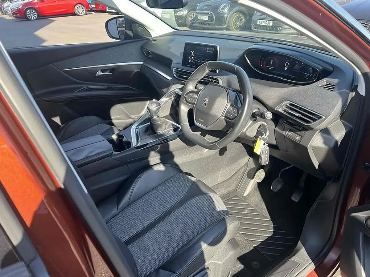 2018-peugeot-3008-suv-16-bluehdi-allure-big-4