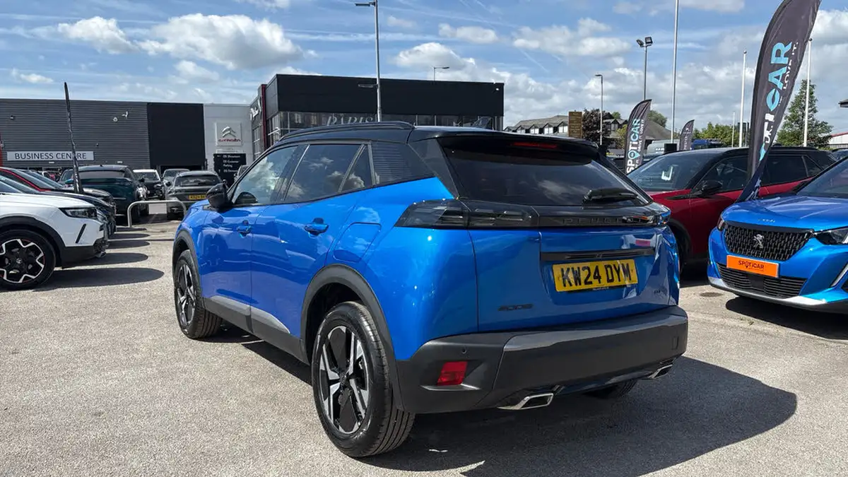 2024-peugeot-2008-suv-12-puretech-gt-130ps-eat8-big-4