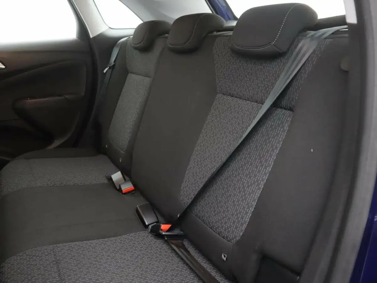 2022-vauxhall-crossland-12-design-110ps-big-14
