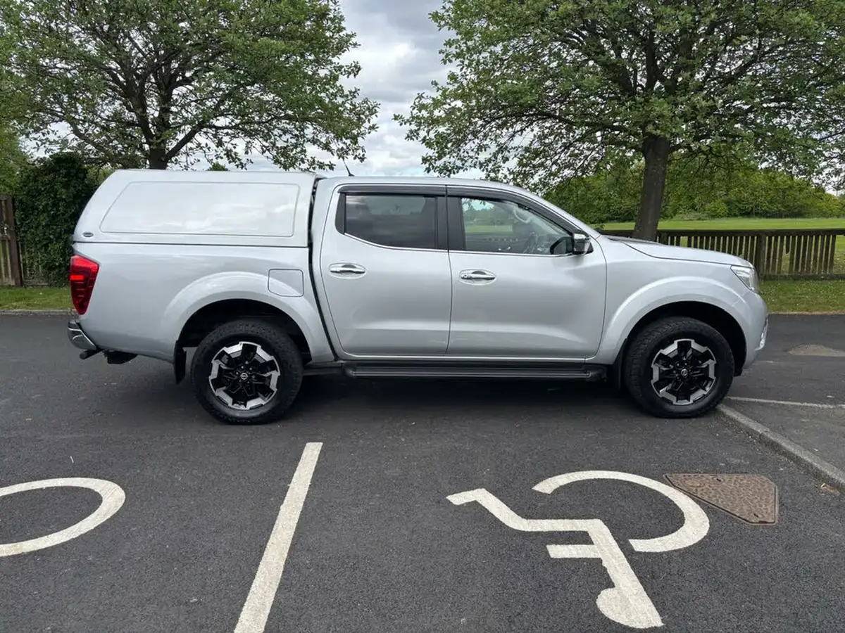 2021-nissan-navara-23dci-tt-n-connecta-8-navi-auto-big-7