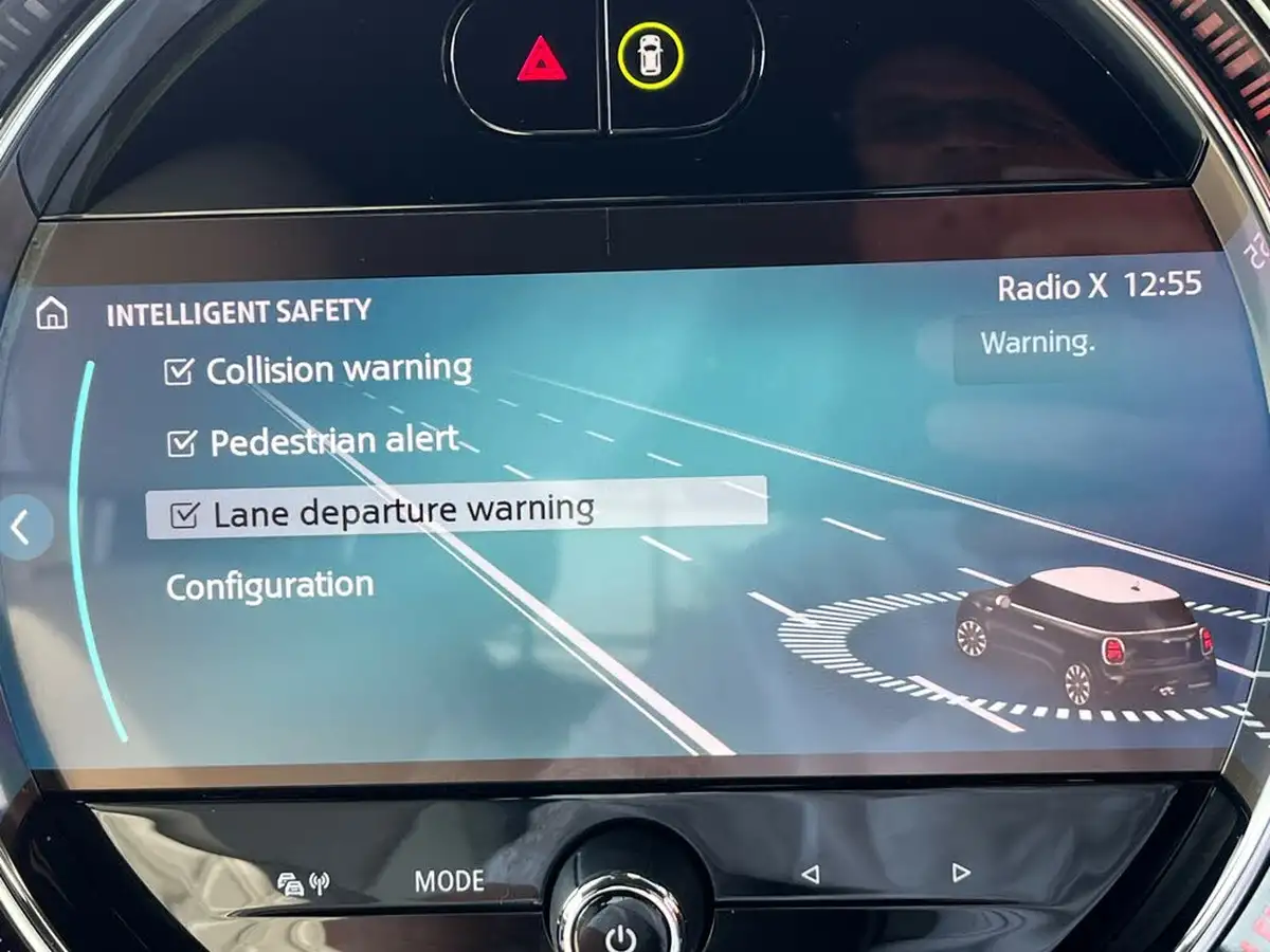 2022-mini-cooper-15-cooper-exclusive-premium-hatchback-3d-auto-big-37