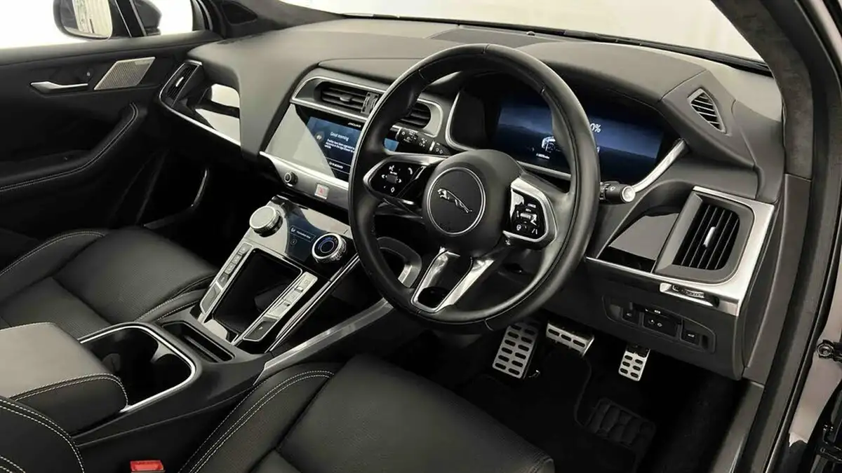 2023-jaguar-i-pace-ev400-hse-black-big-14
