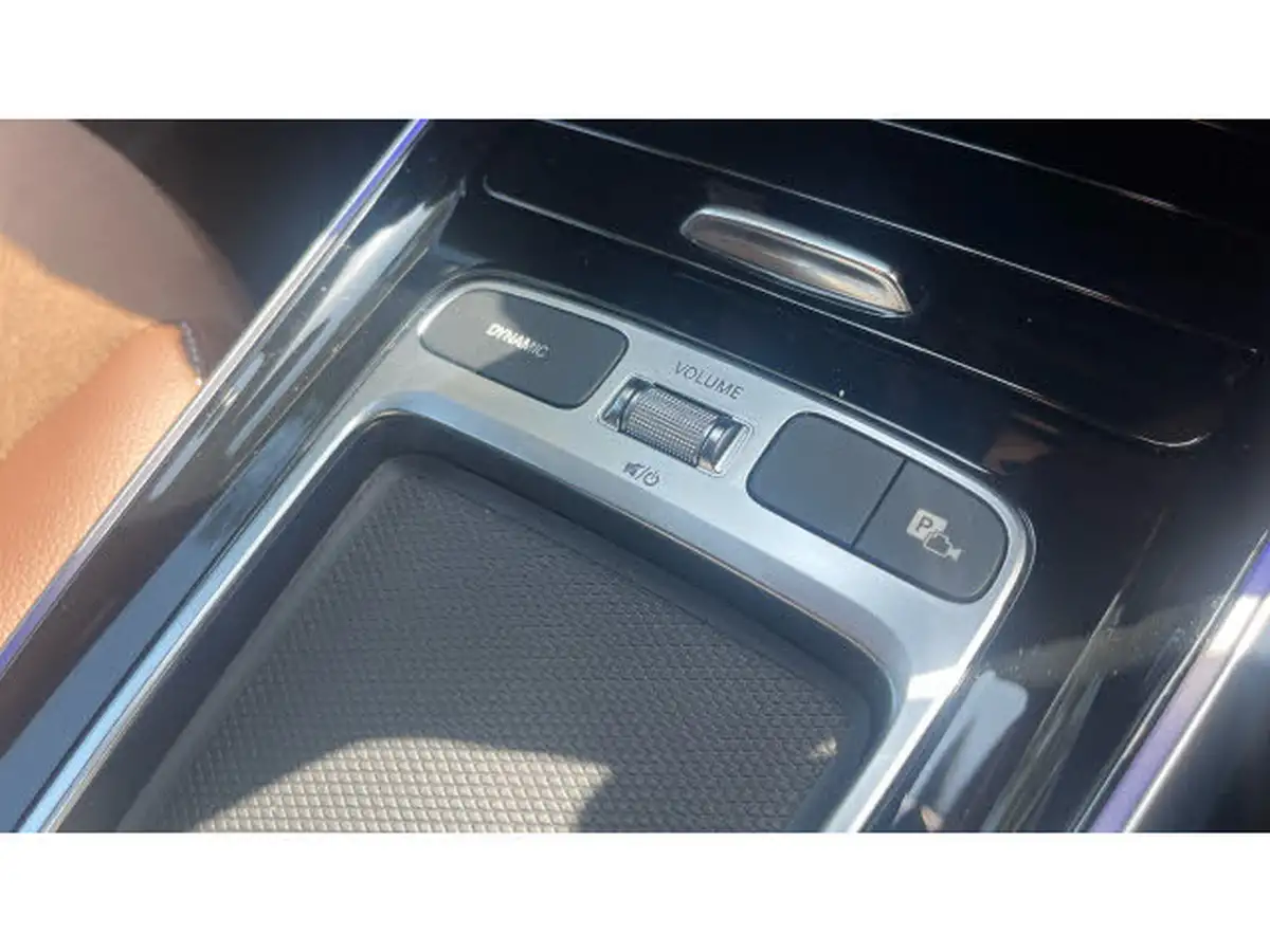 2023-mercedes-benz-glb-class-13-glb200-amg-line-executive-big-18