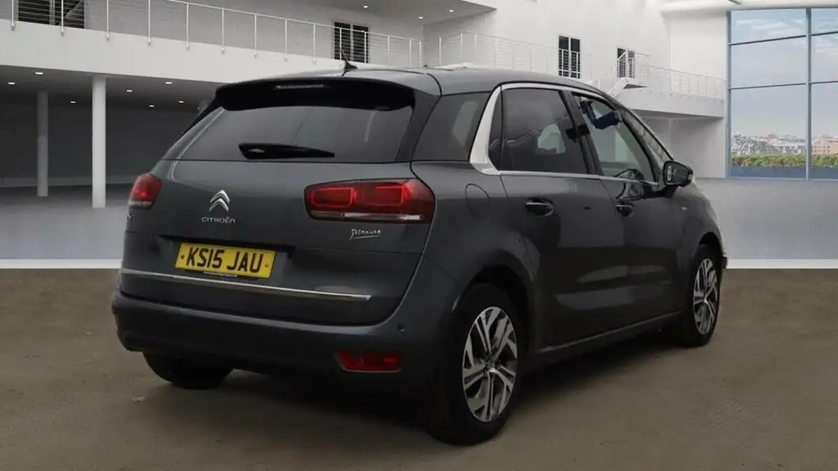 2015-citroen-c4-picasso-16e-hdi-exclusive-ss-etg6-big-7