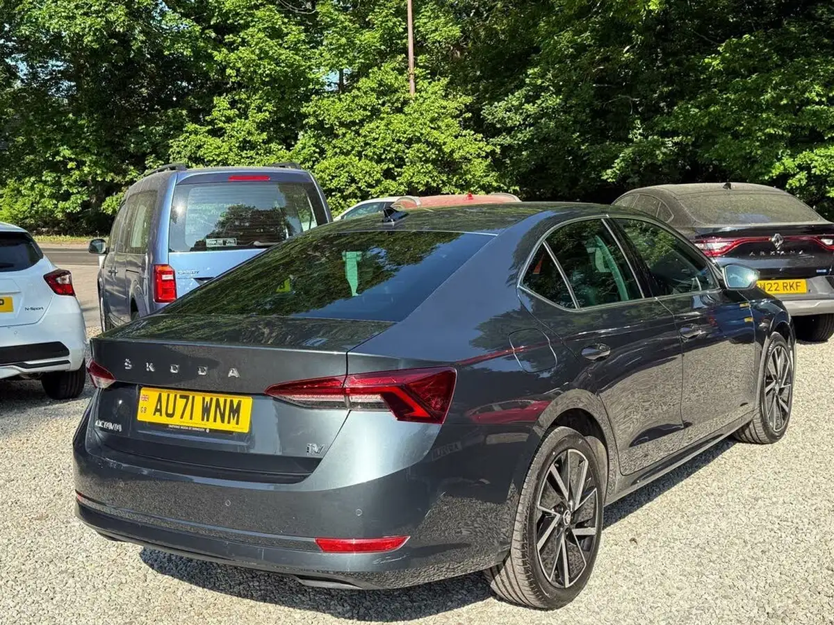 2021-skoda-octavia-14-tsi-se-l-hatchback-big-6