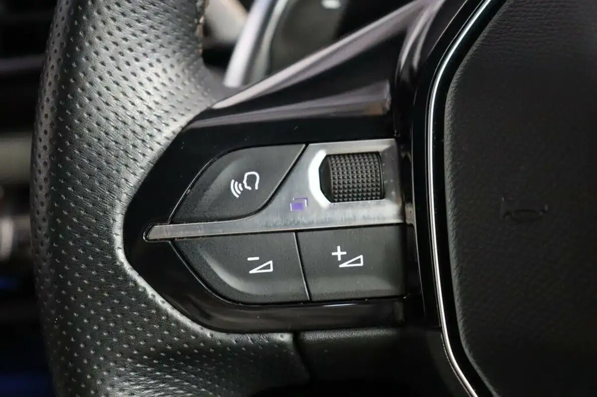 2022-peugeot-3008-suv-15-bluehdi-gt-premium-big-25