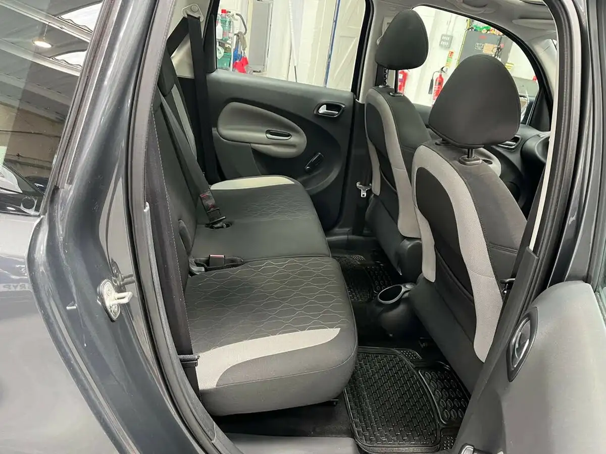 2013-citroen-c3-picasso-16td-selection-big-14