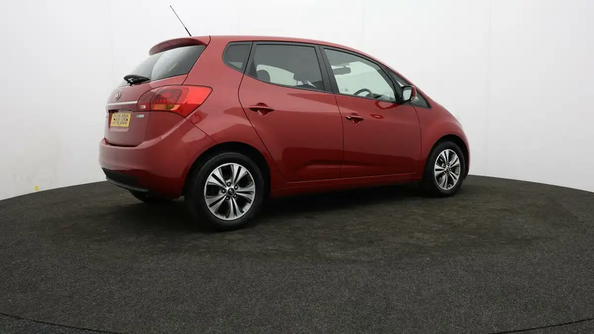 2018-kia-venga-16-3-isg-big-35