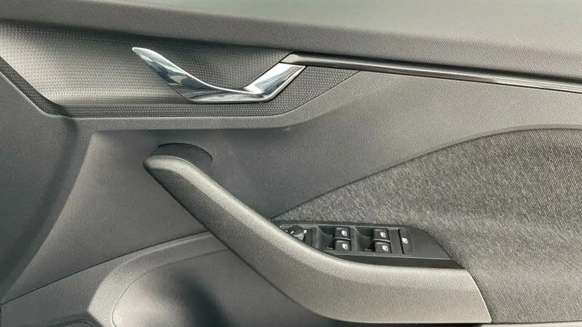 2020-skoda-kamiq-15-tsi-se-l-hatchback-big-18