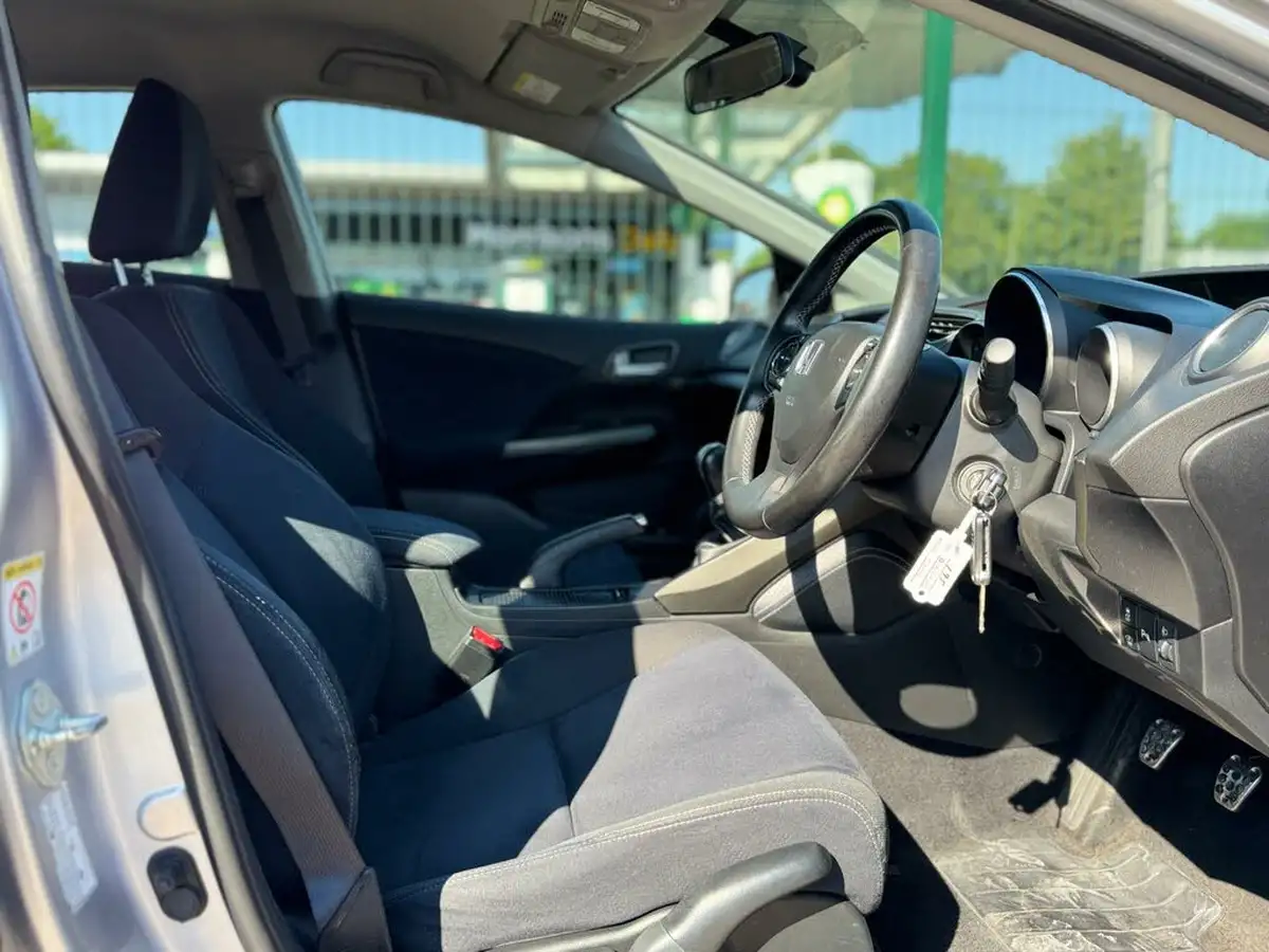 2014-honda-civic-16td-se-plus-hatchback-big-36