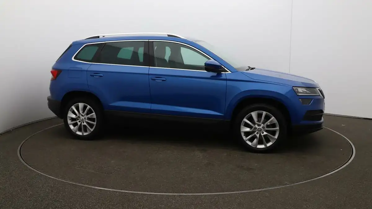 2021-skoda-karoq-15-tsi-se-l-big-47