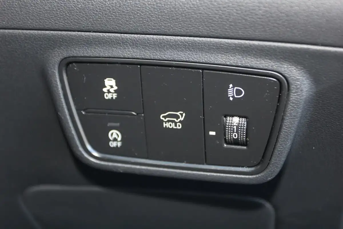 2023-hyundai-tucson-16-t-gdi-ultimate-150ps-big-21