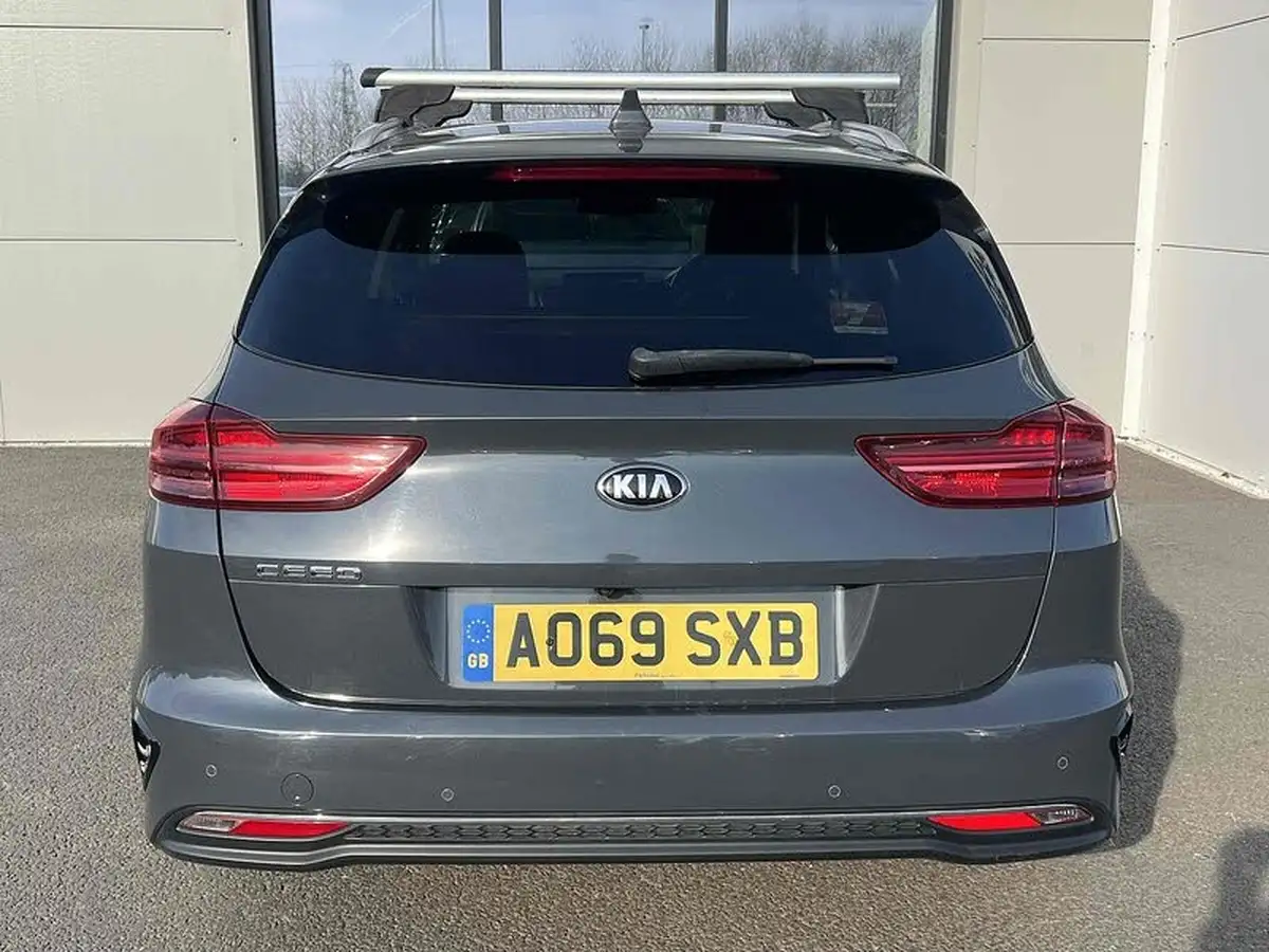 2019-kia-ceed-16crdi-3-sportswagon-big-3