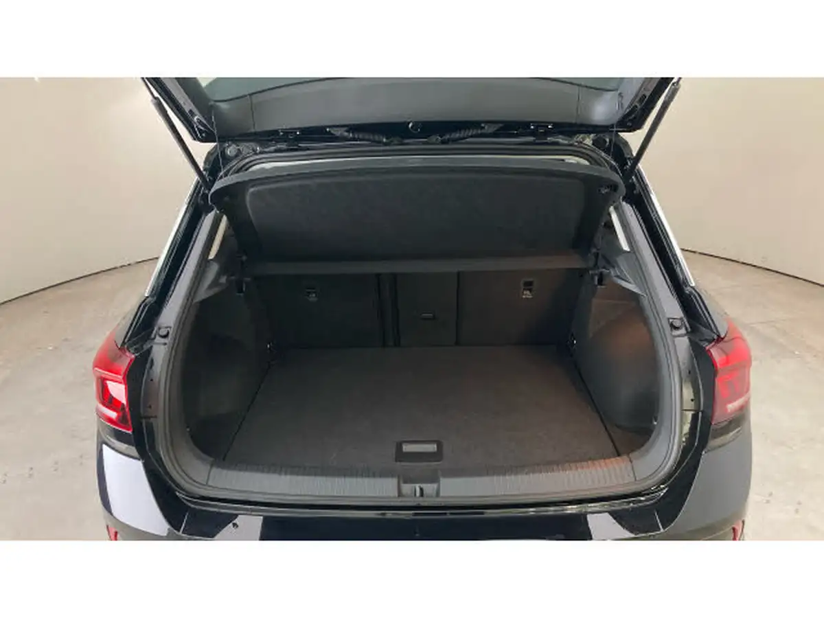 2024-volkswagen-t-roc-10-tsi-life-115ps-big-19