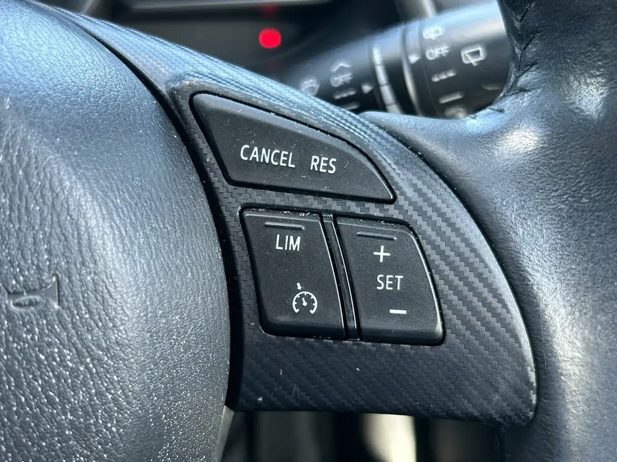 2016-mazda-mazda2-15-se-l-nav-auto-big-21