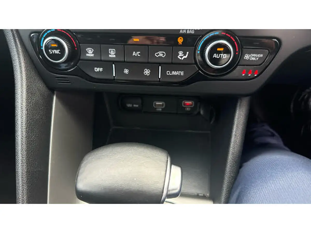 2022-kia-niro-16-gdi-2-139bhp-156kwh-big-43
