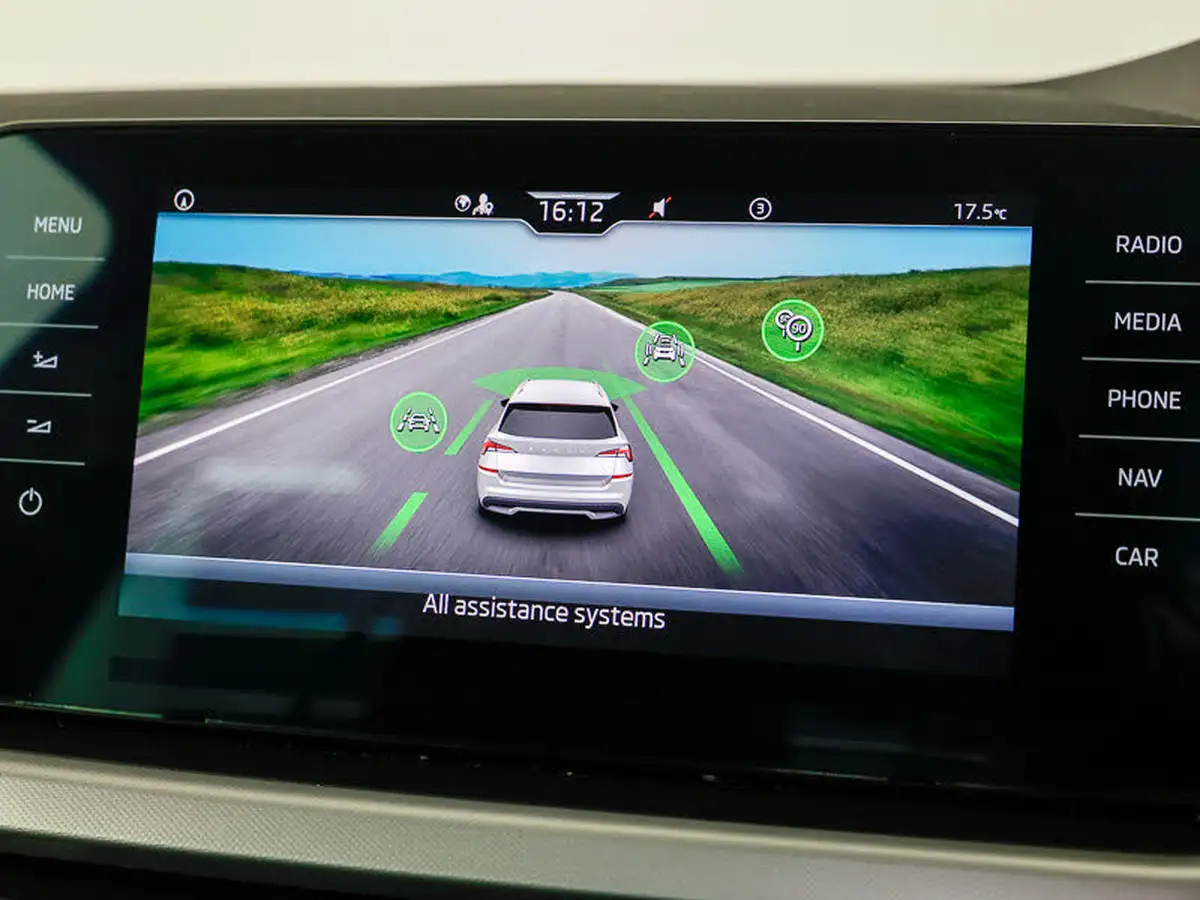 2023-skoda-kamiq-15-tsi-se-drive-big-9