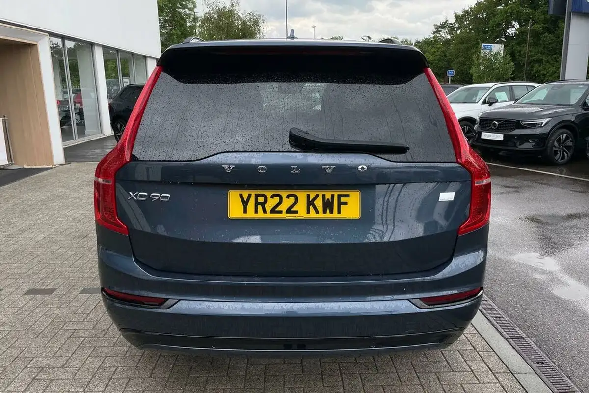 2022-volvo-xc90-20-t8-r-design-455bhp-big-4