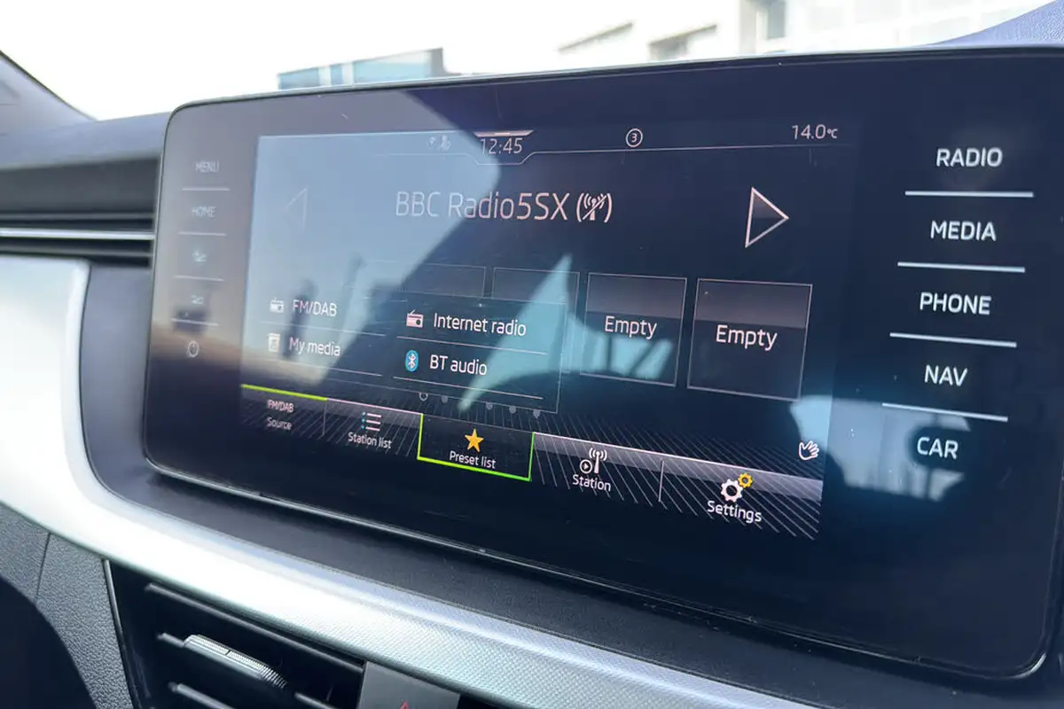 2023-skoda-kamiq-10-tsi-se-drive-95ps-big-19