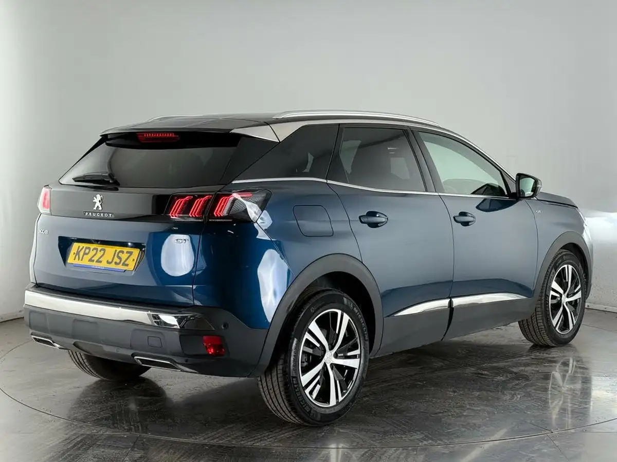 2022-peugeot-3008-suv-12-puretech-gt-eat8-big-2