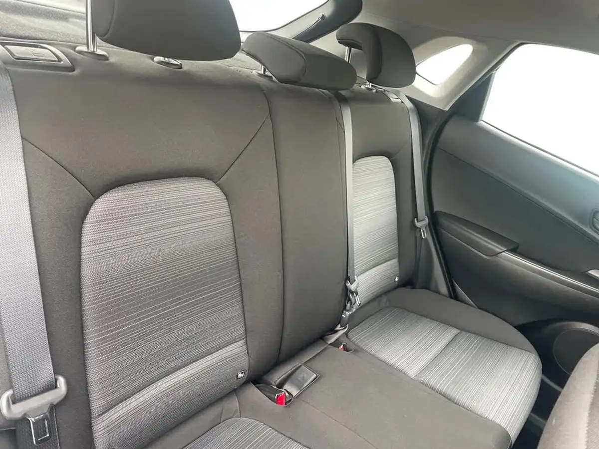2018-hyundai-kona-10-t-gdi-s-big-8