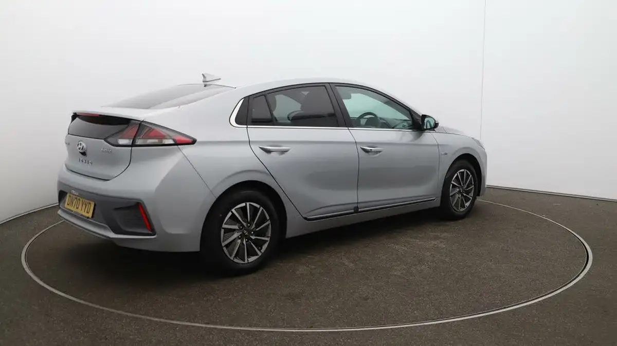 2020-hyundai-ioniq-e-premium-se-electric-100kw-big-54