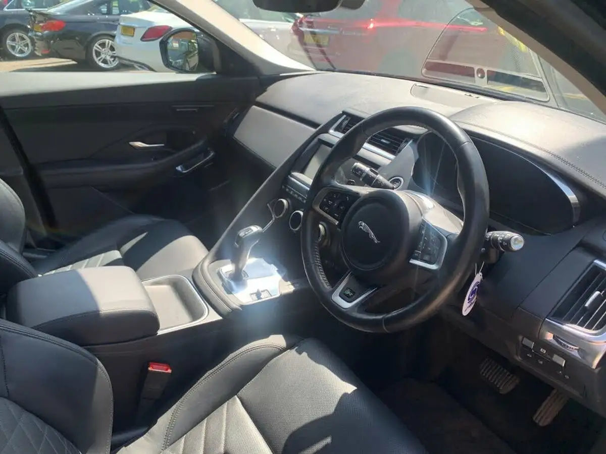 2019-jaguar-e-pace-20-i4d-hse-180ps-big-12