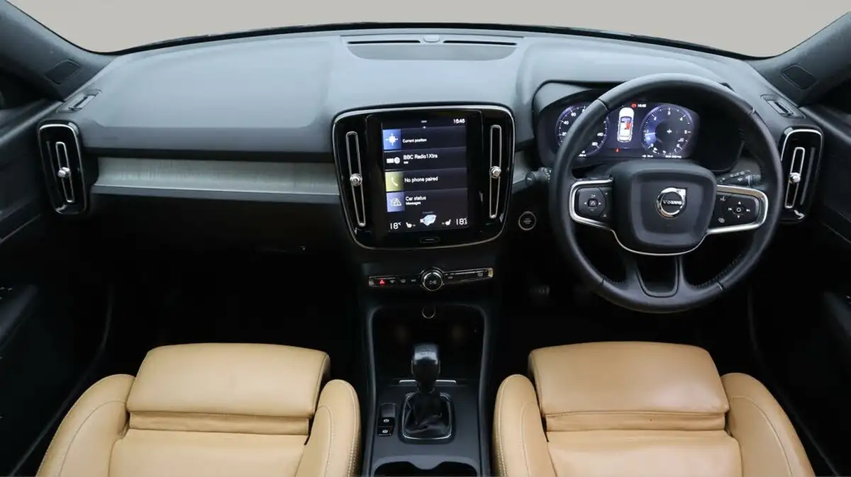2020-volvo-xc40-20td-d3-inscription-pro-big-13