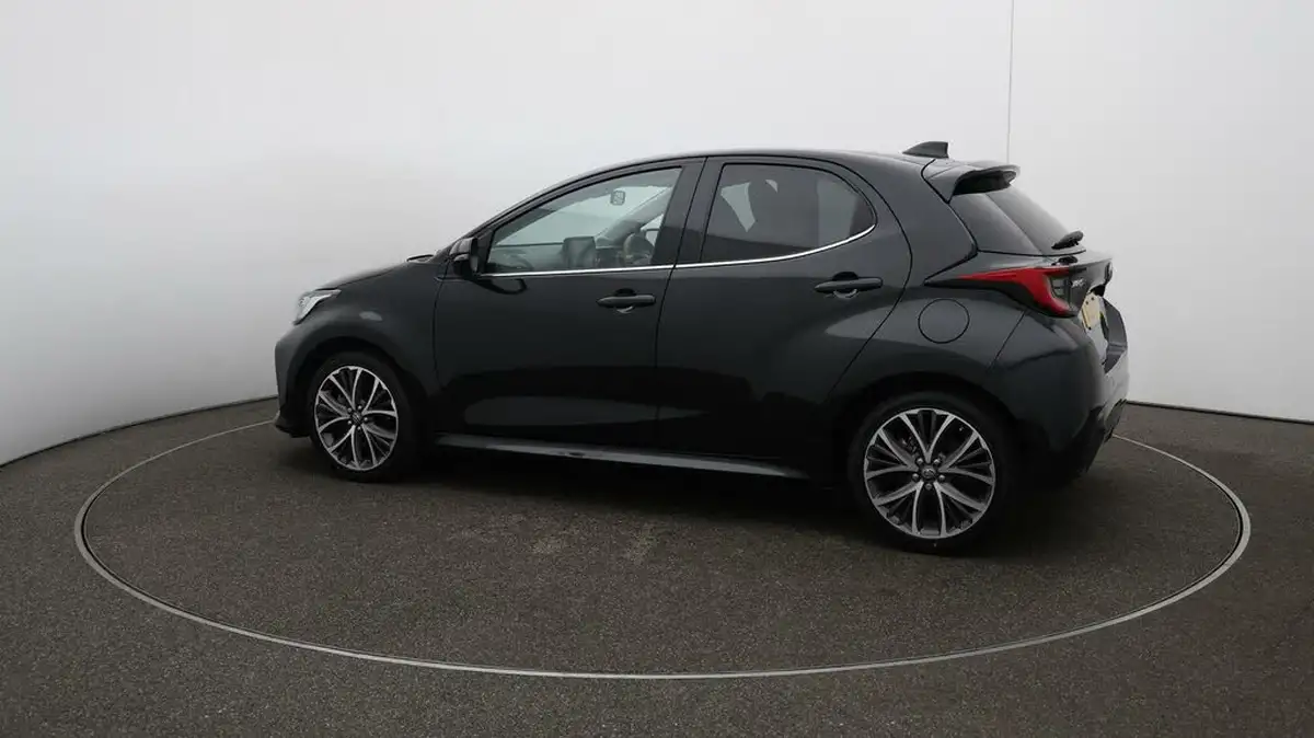2022-toyota-yaris-15-vvt-i-excel-big-46