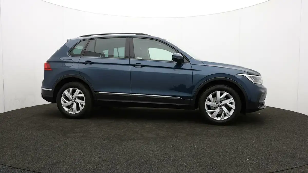 2022-volkswagen-tiguan-15-tsi-life-150ps-big-40