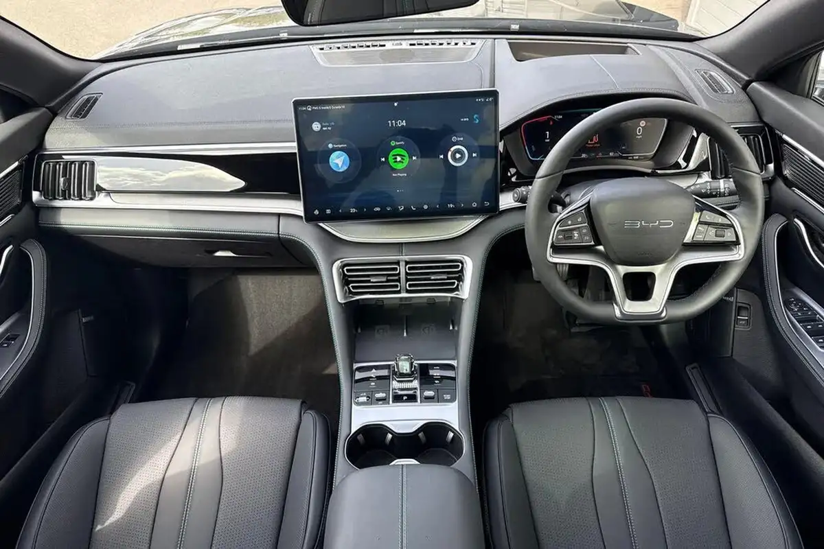 2025-byd-seal-15-boost-big-32