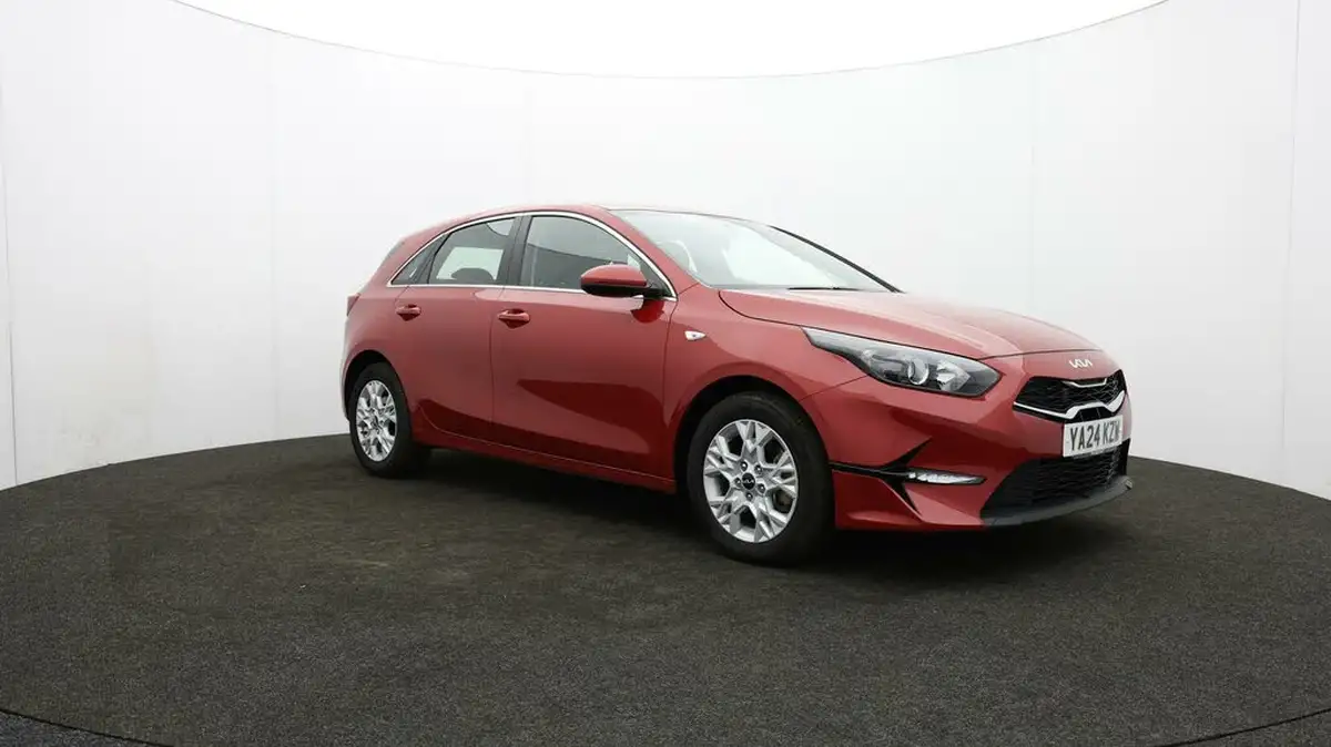 2024-kia-ceed-15-t-gdi-2-138bhp-hatchback-big-40