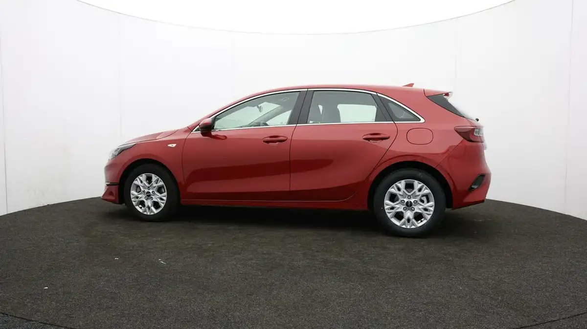 2024-kia-ceed-15-t-gdi-2-138bhp-hatchback-big-64