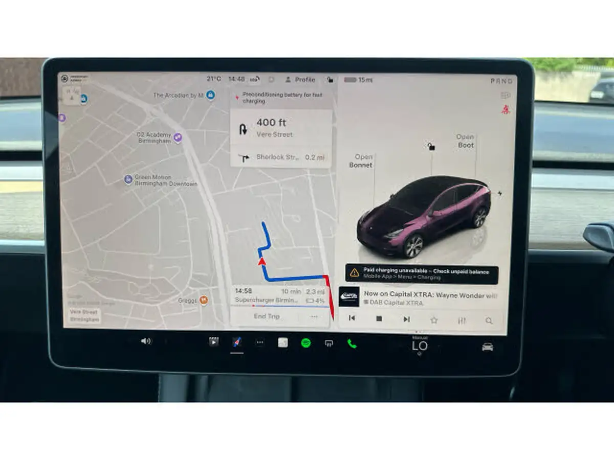 2022-tesla-model-y-e-long-range-big-39
