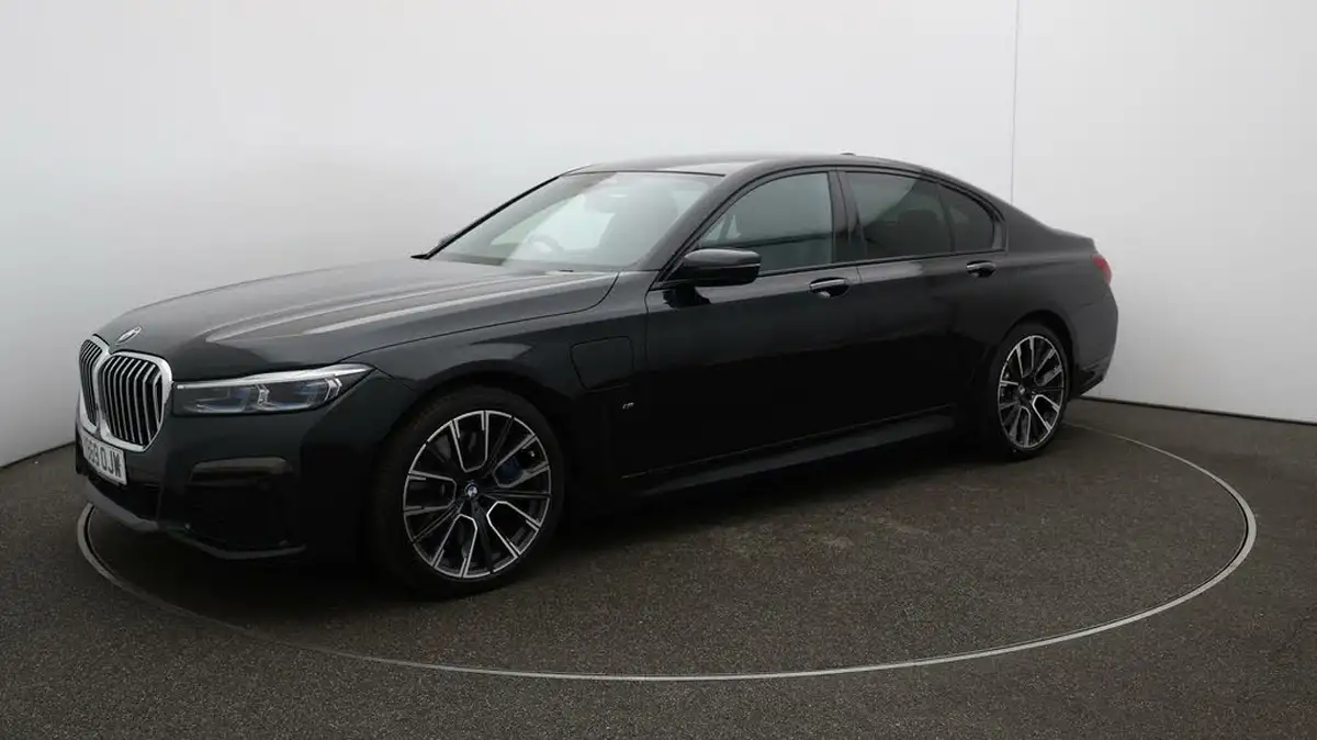 2019-bmw-7-series-30-745e-m-sport-big-67