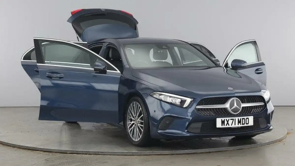 2022-mercedes-benz-a-class-13-a180-sport-executive-edition-hatchback-5d-7g-dct-big-8