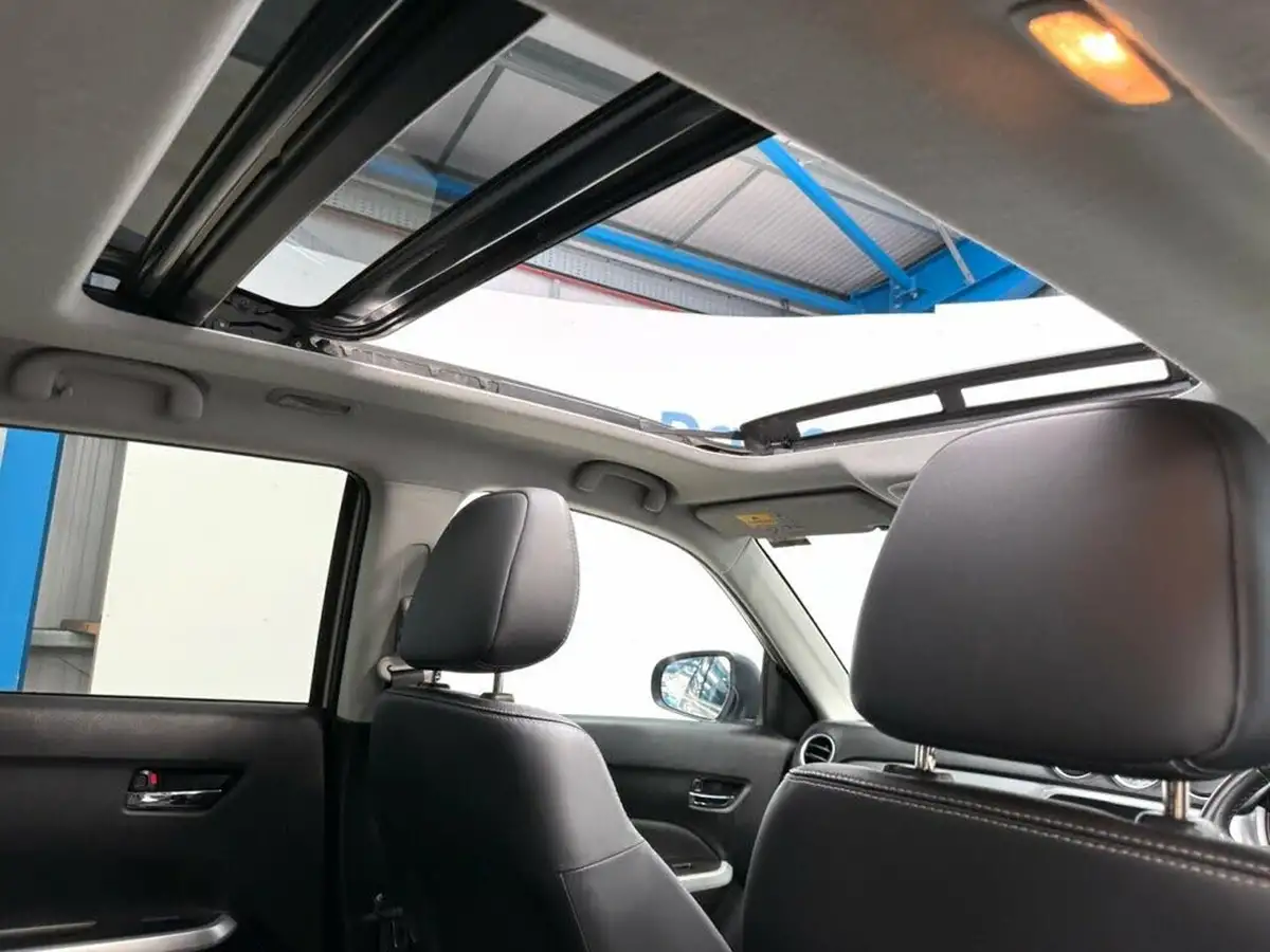 2018-suzuki-vitara-16-sz5-big-29