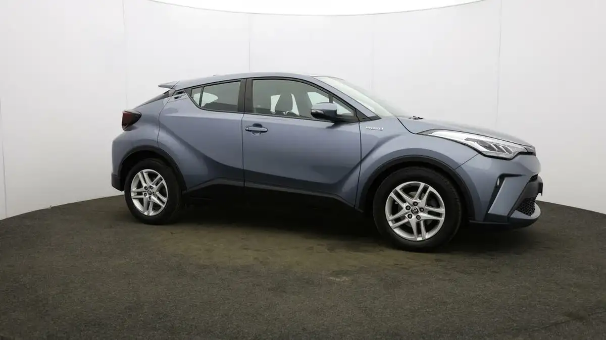 2020-toyota-c-hr-18-vvt-i-icon-parking-pack-big-42