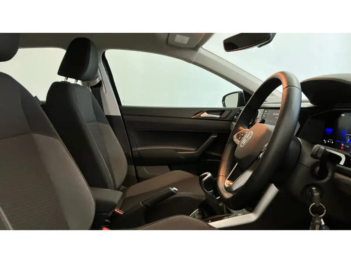 2022-volkswagen-polo-10-tsi-life-big-14